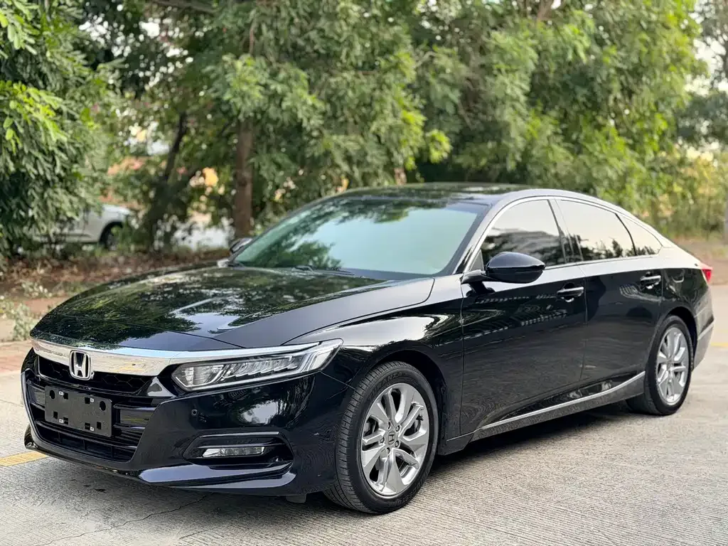 Honda Accord — фото 6