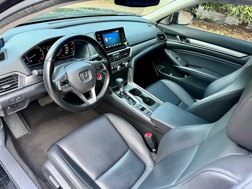 Honda Accord — фото 4