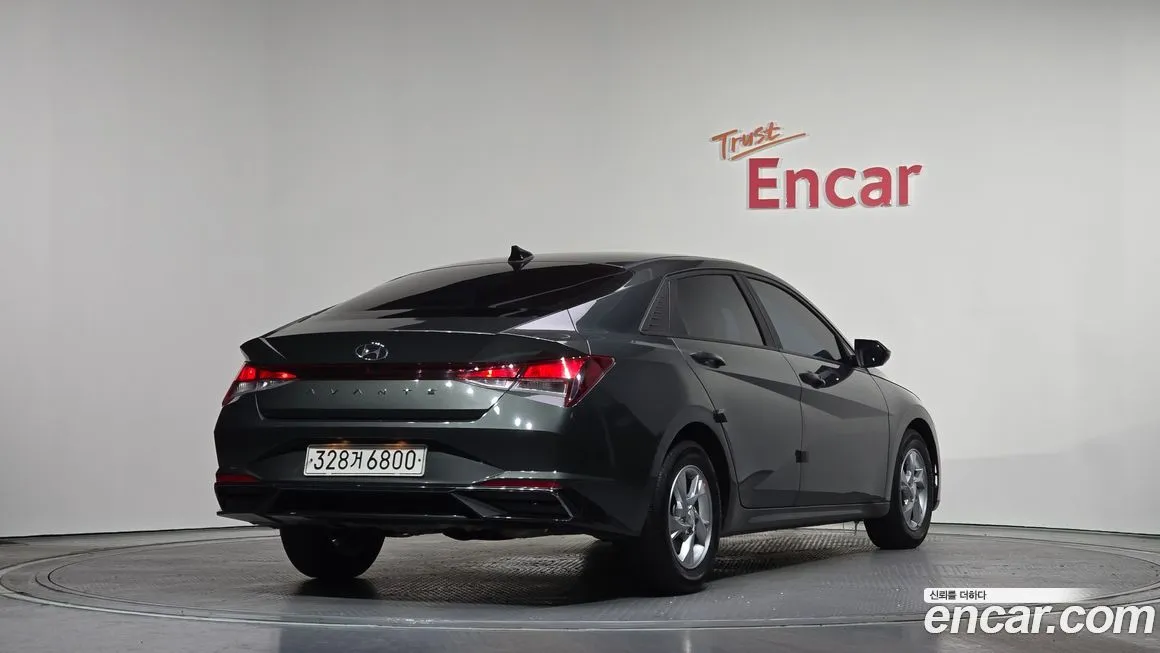 Hyundai AVANTE — фото 3