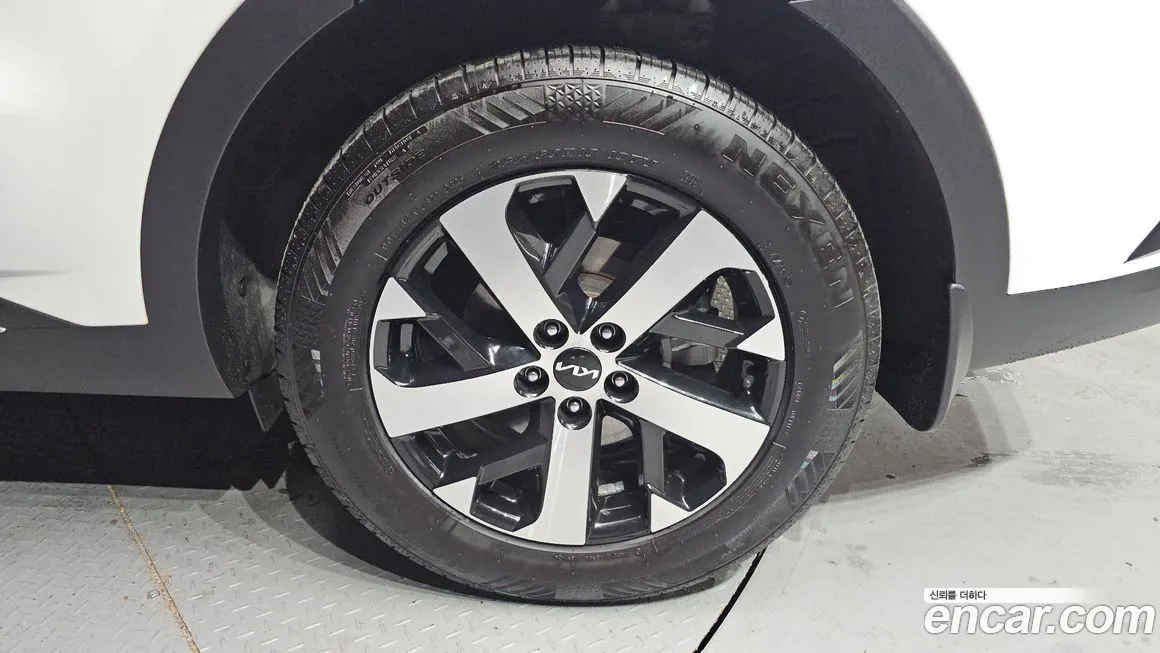 Kia Sorento — фото 9