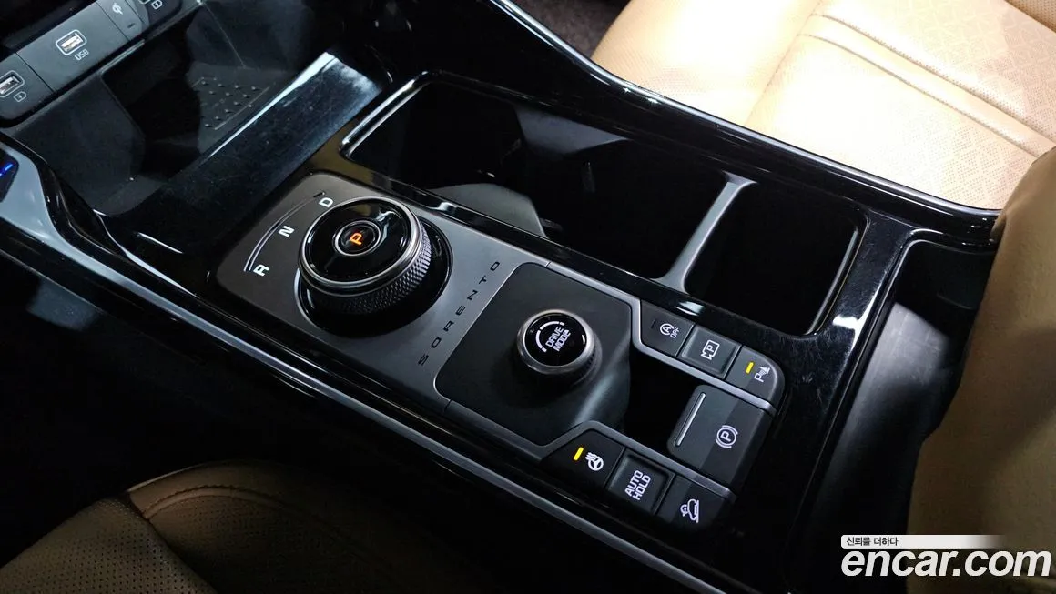 Kia Sorento — фото 7