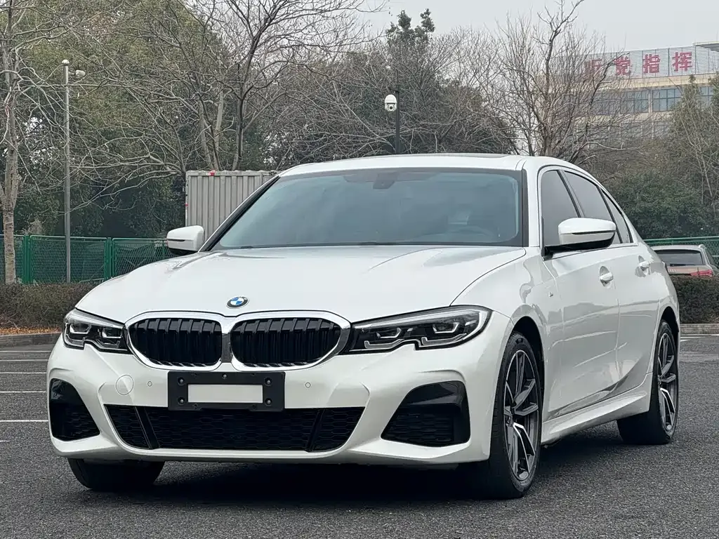 BMW 3 Series — фото 1