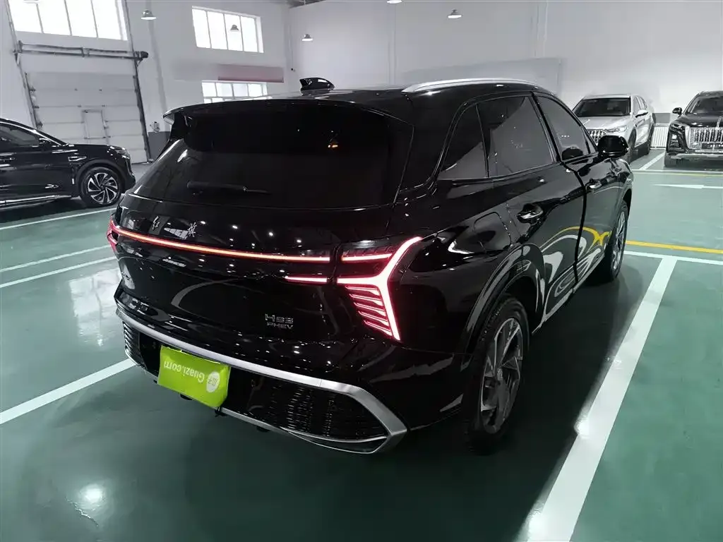 Hongqi HS3 PHEV — фото 6