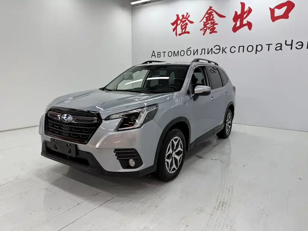 Subaru Forester — фото 1