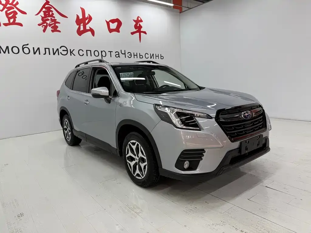 Subaru Forester — фото 7