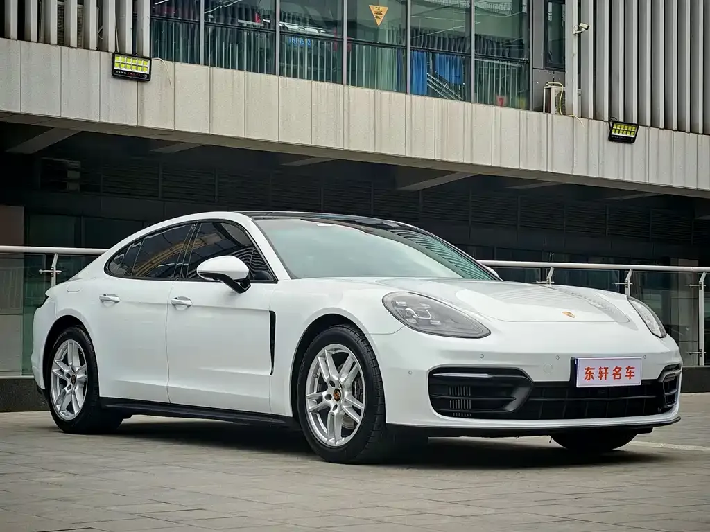 Porsche Panamera — фото 8