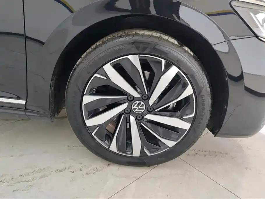 Volkswagen Passat — фото 2