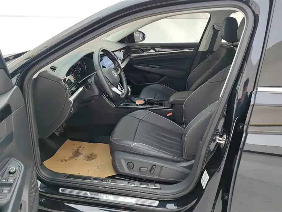 Volkswagen Passat — фото 10