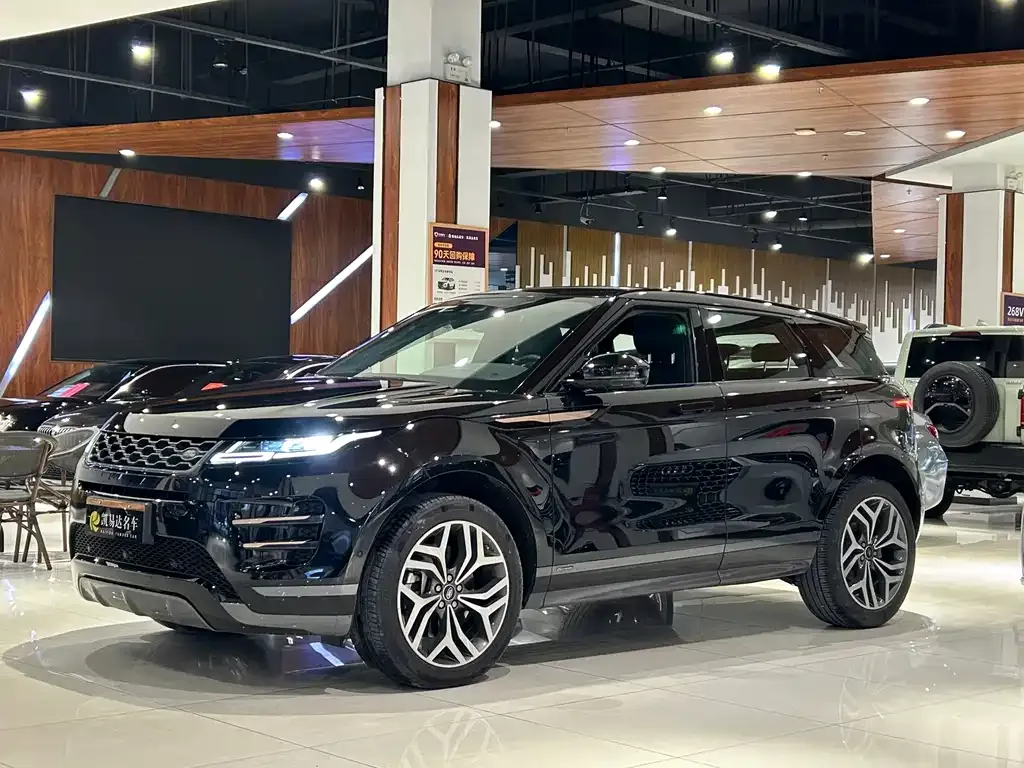Land Rover Evoque — фото 1