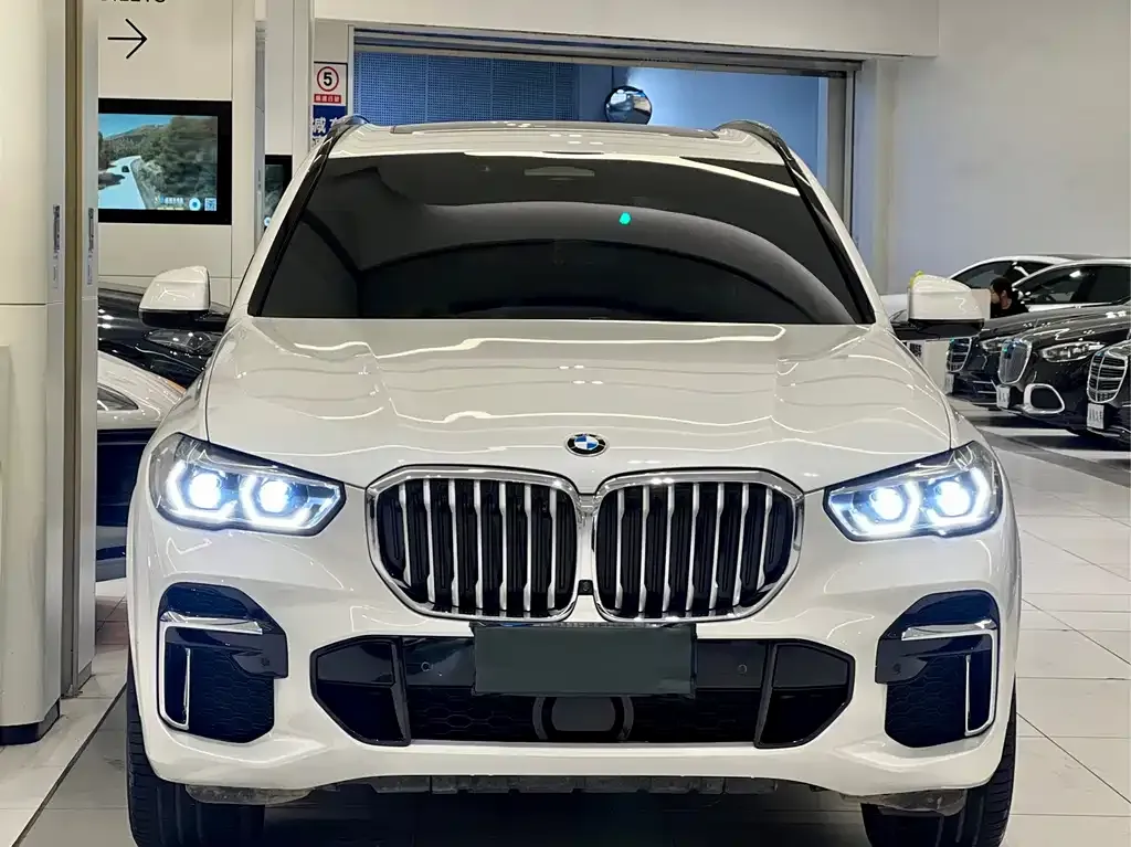 BMW X5 — фото 2