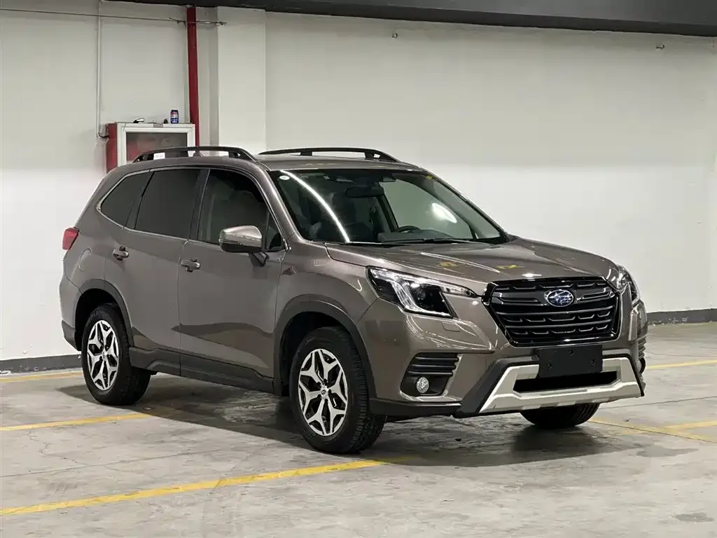 Subaru Forester — фото 4