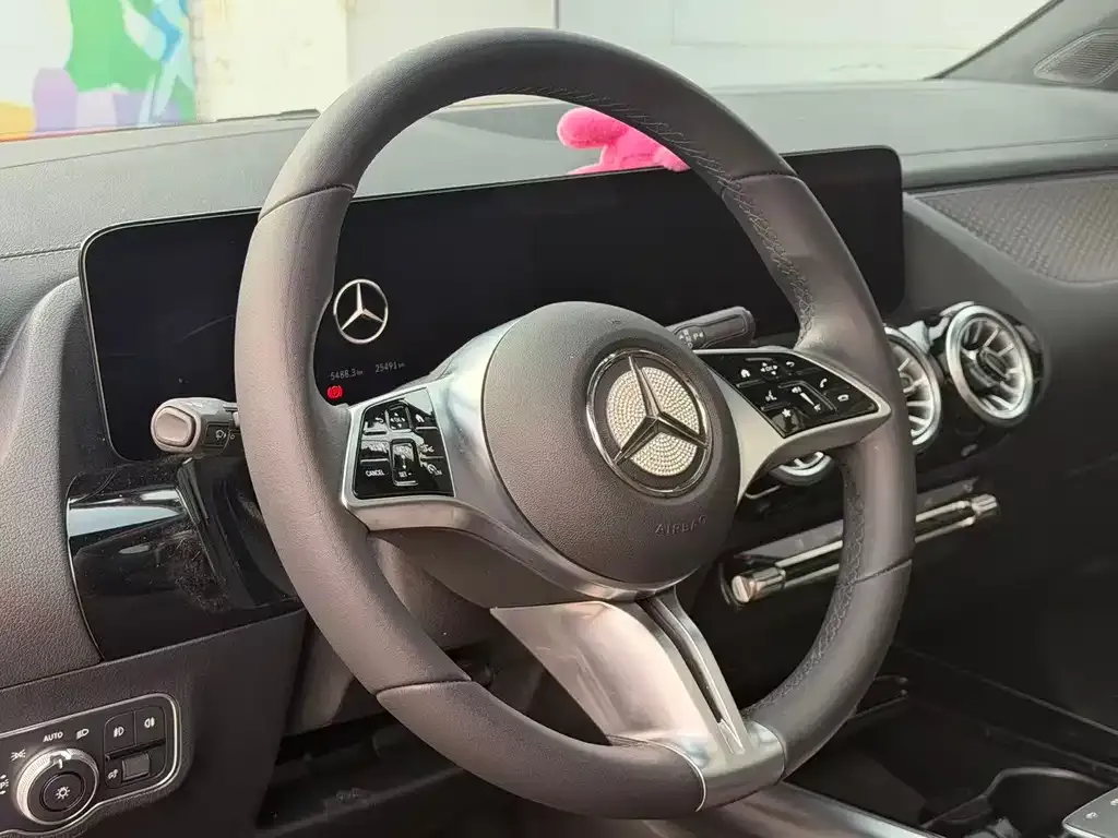 Mercedes-Benz GLA — фото 8