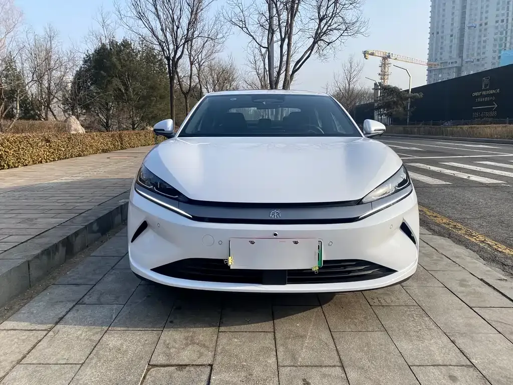 BYD Qin L — фото 6