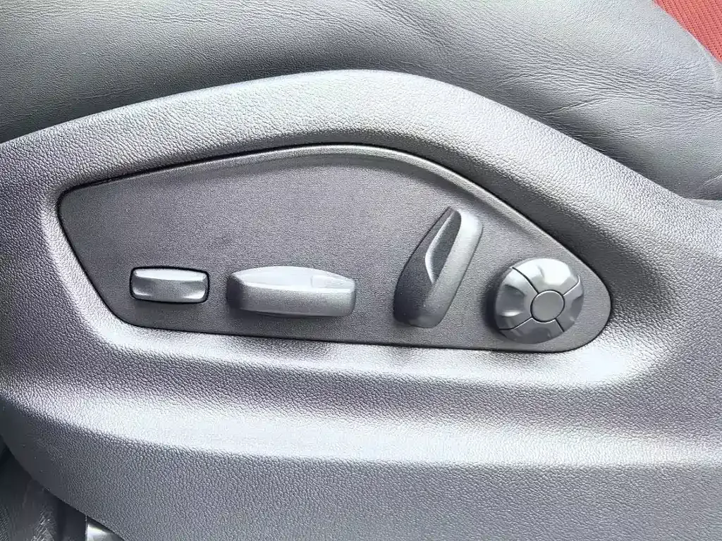 Porsche Cayenne — фото 10