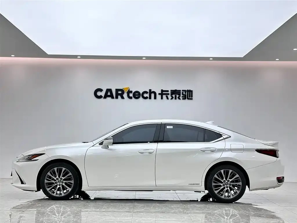 Lexus ES — фото 2