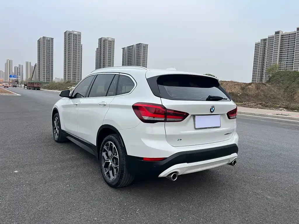 BMW X1 — фото 10
