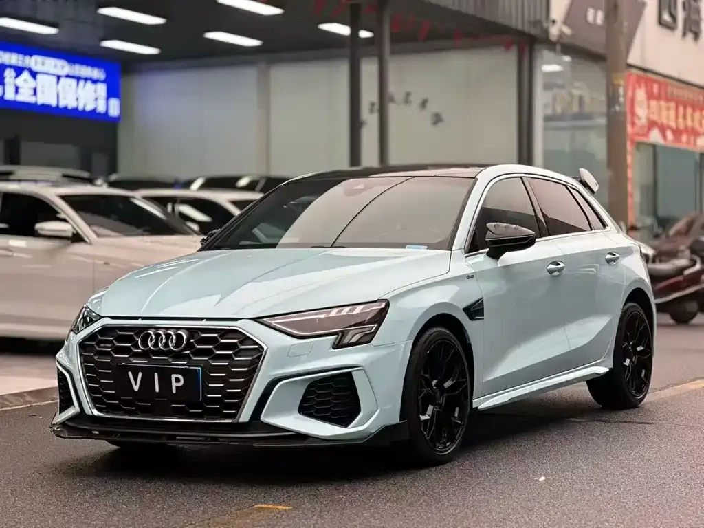 Audi A3 — фото 1