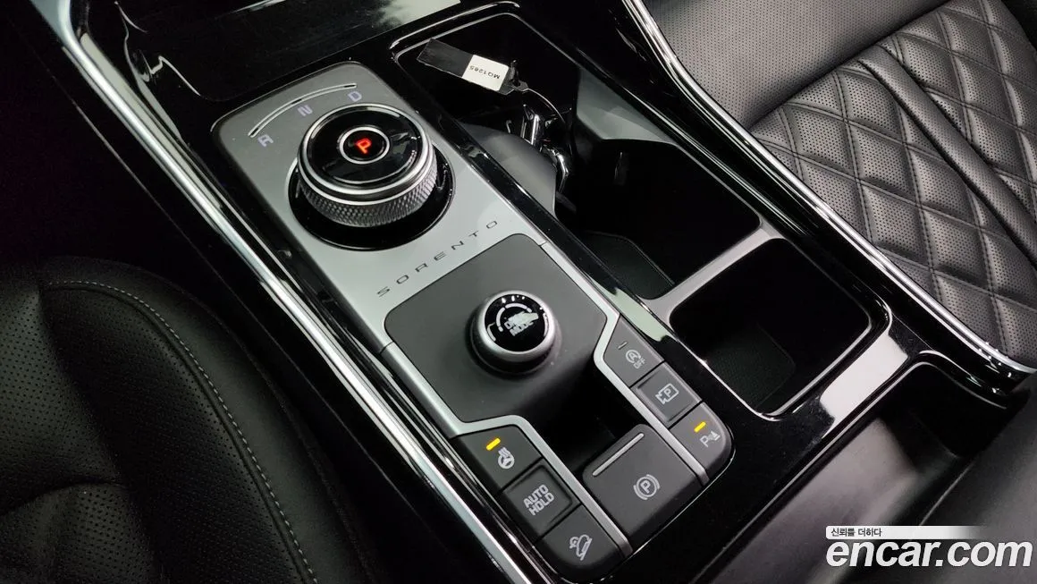 Kia Sorento — фото 9