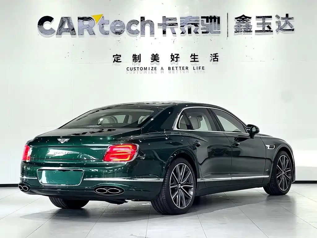 Bentley Flying Spur — фото 4