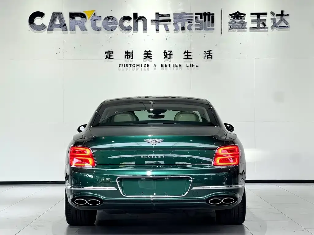 Bentley Flying Spur — фото 9