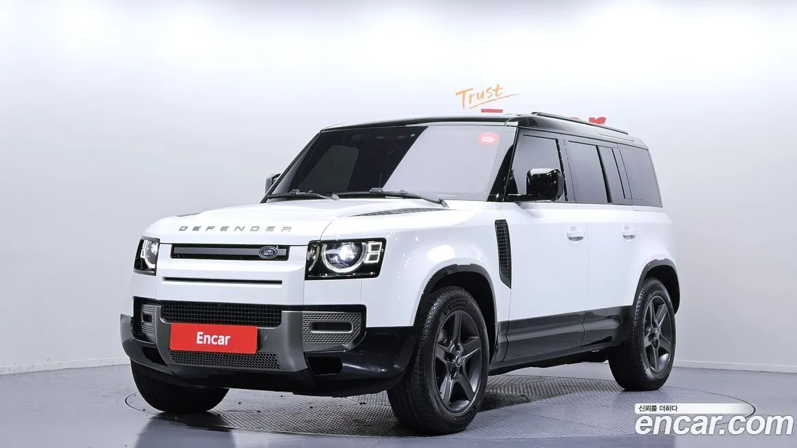 Land Rover Defender — фото 1
