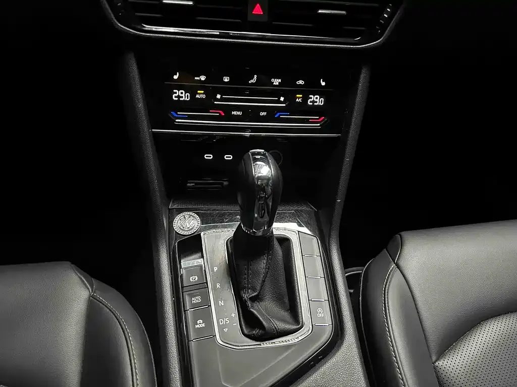 Volkswagen Tharu — фото 3
