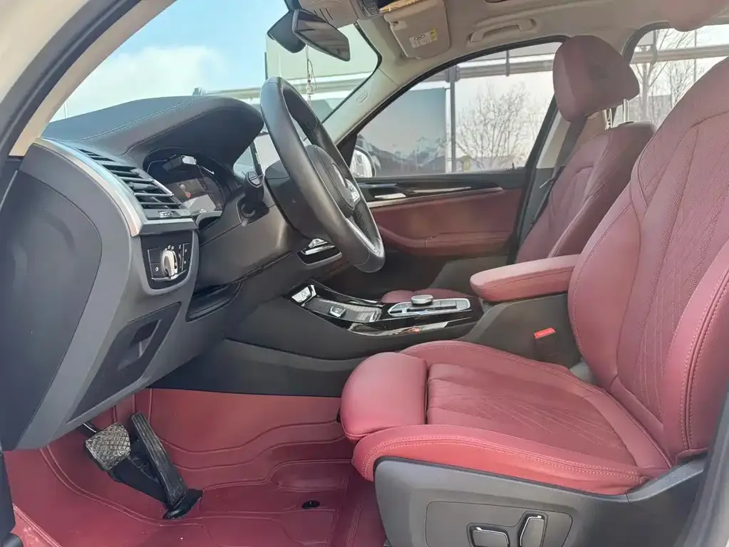 BMW iX3 — фото 4