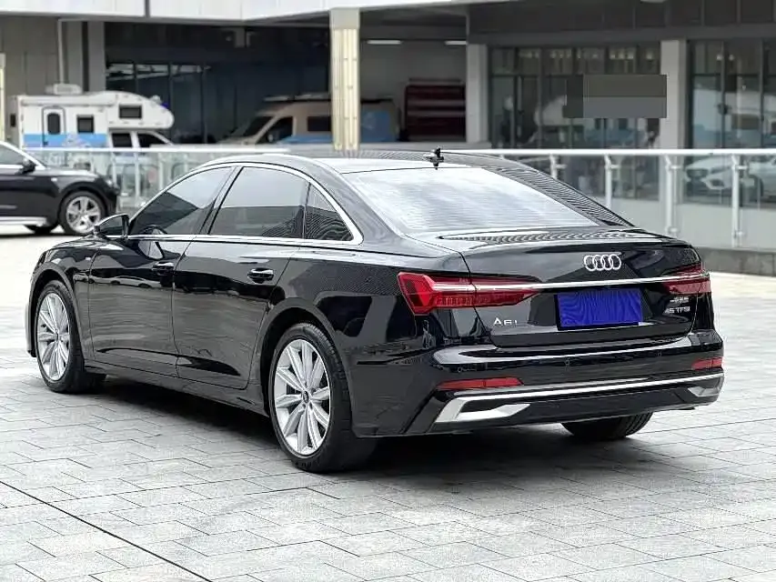 Audi A6L — фото 3