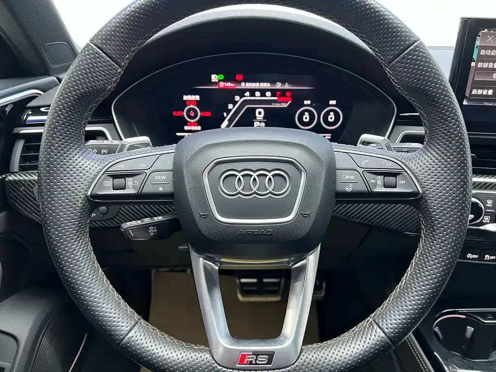 Audi RS 4 — фото 7