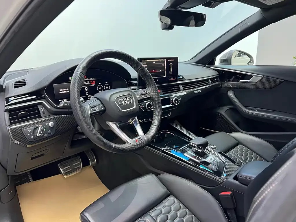 Audi RS 4 — фото 6