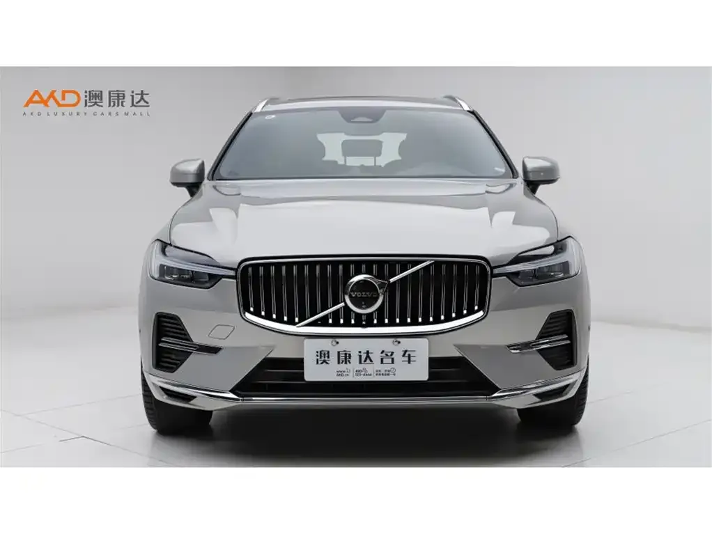 Volvo XC60 PHEV — фото 9