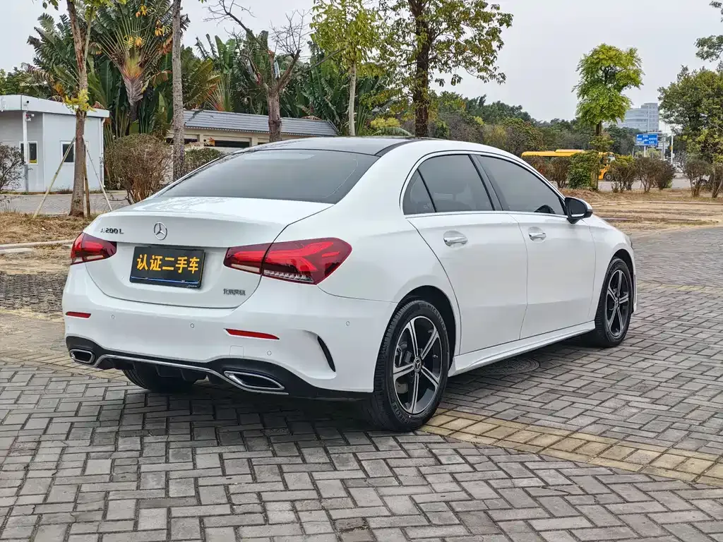 Mercedes-Benz A-Class — фото 7