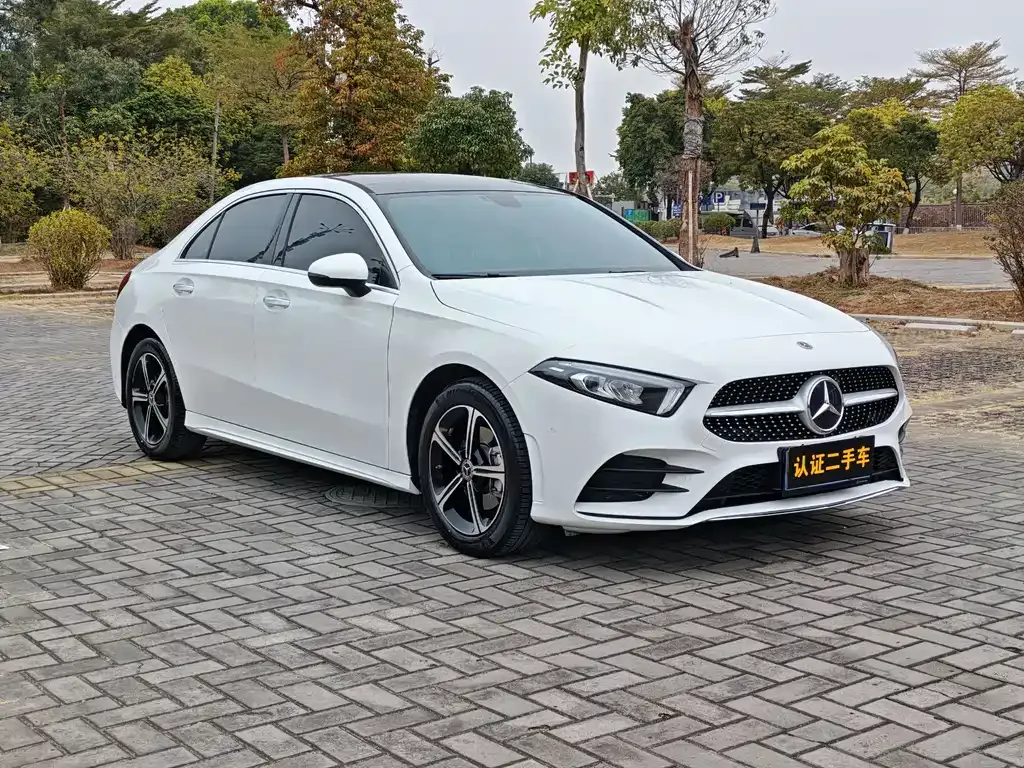 Mercedes-Benz A-Class — фото 6