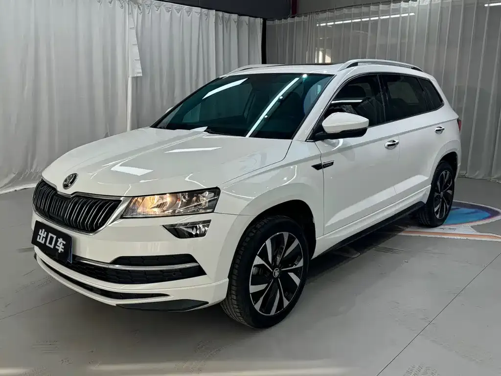 Skoda Karoq — фото 1