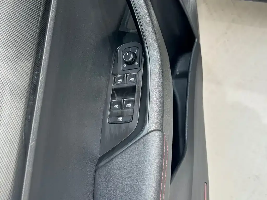 Skoda Karoq — фото 2
