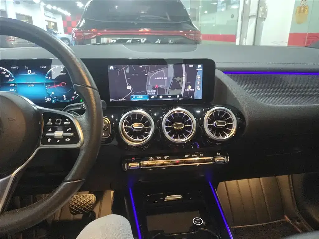 Mercedes-Benz GLA — фото 6