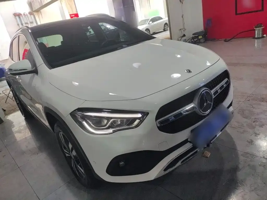 Mercedes-Benz GLA — фото 10