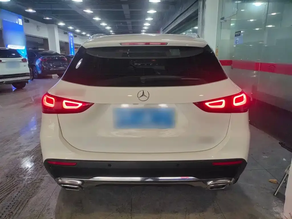 Mercedes-Benz GLA — фото 8