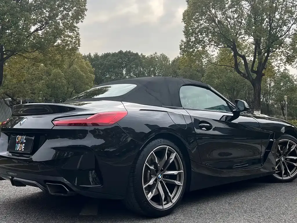 BMW Z4 — фото 8