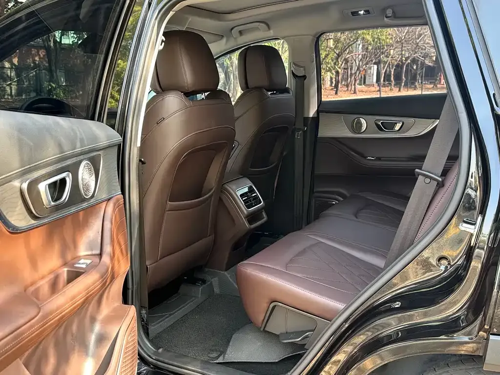 Chery Tiggo 8 PRO — фото 2