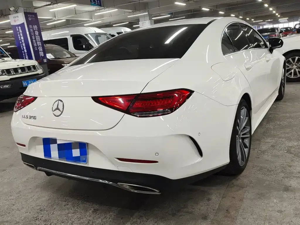 Mercedes-Benz CLS — фото 8