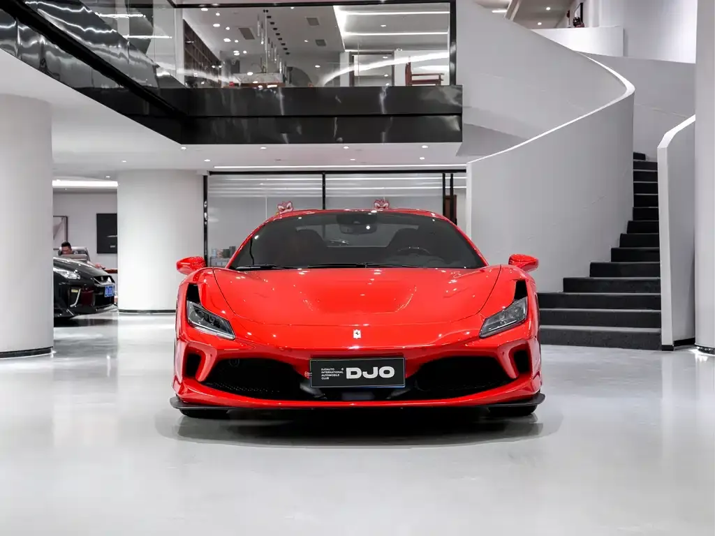 Ferrari F8 — фото 5