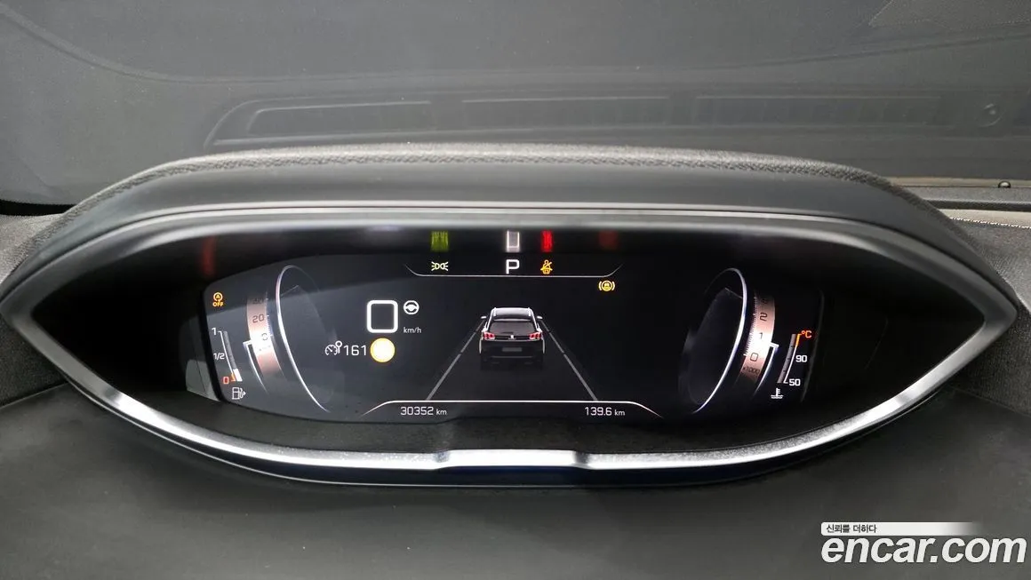 Peugeot 5008 — фото 10
