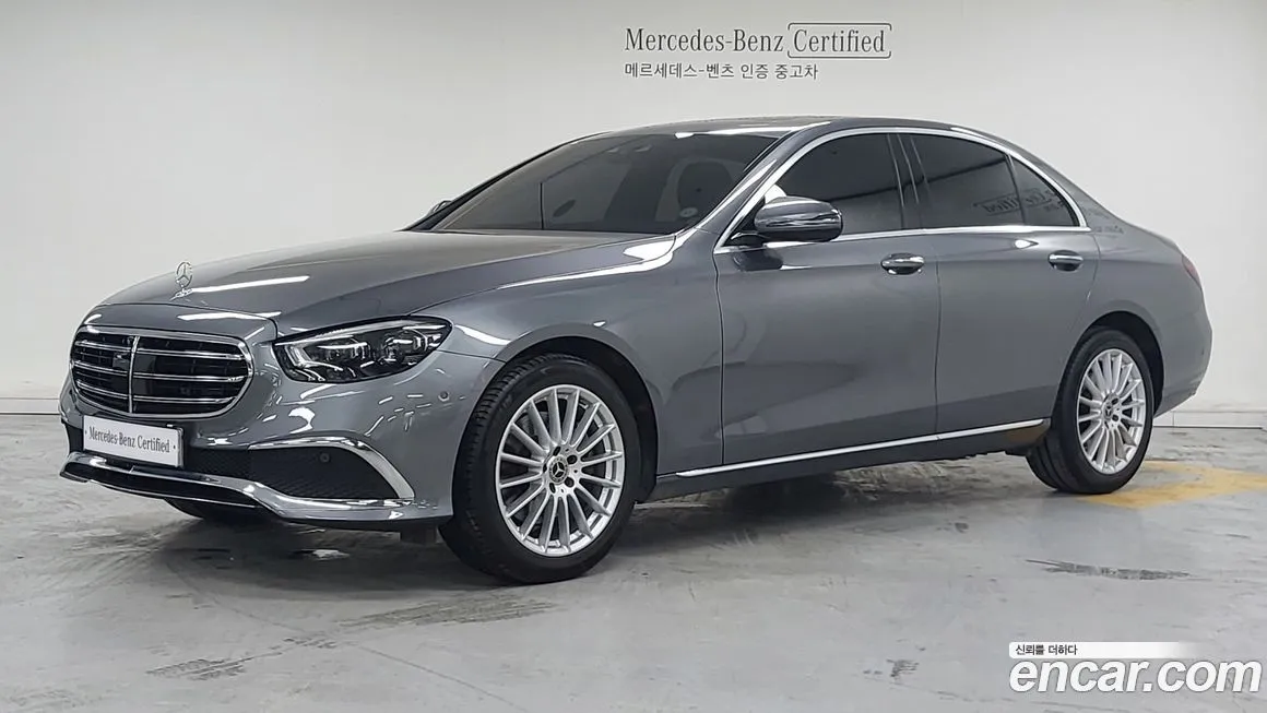 Mercedes-Benz E-Class — фото 1