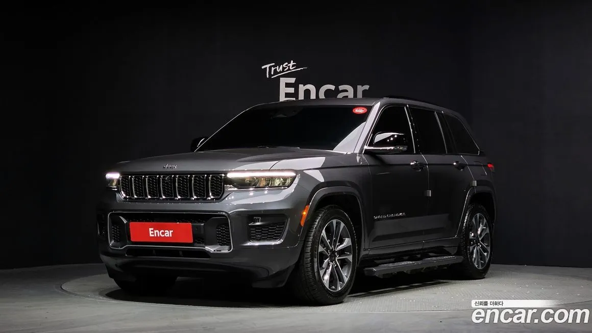 Jeep Cherokee — фото 1
