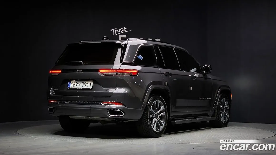 Jeep Cherokee — фото 2
