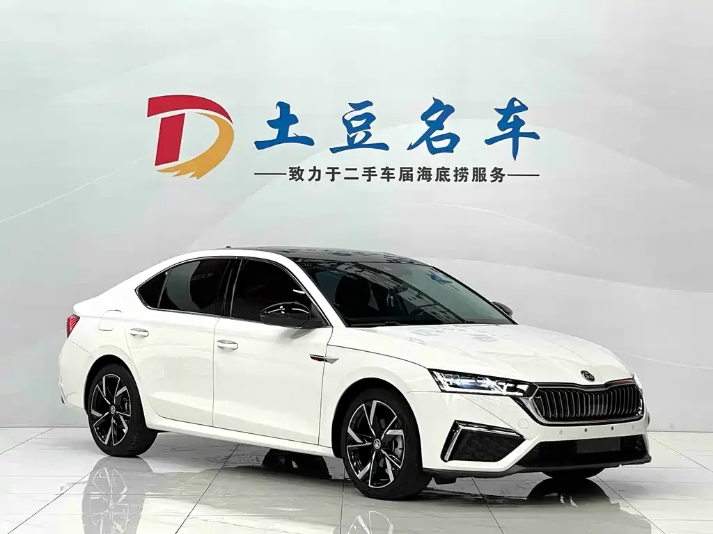 Skoda Octavia — фото 5