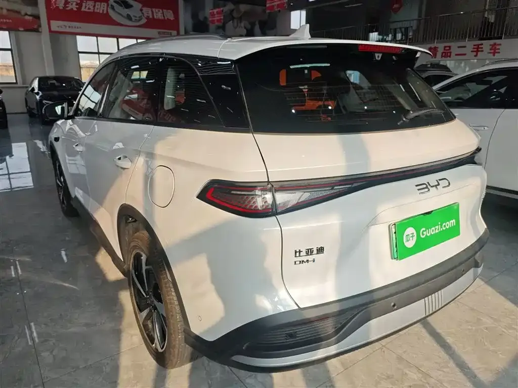 BYD Seal 05 DM-i — фото 10