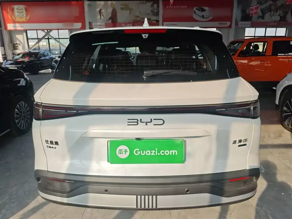 BYD Seal 05 DM-i — фото 8