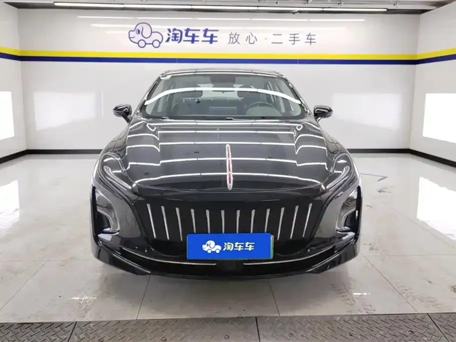 Hongqi E-QM5 — фото 4